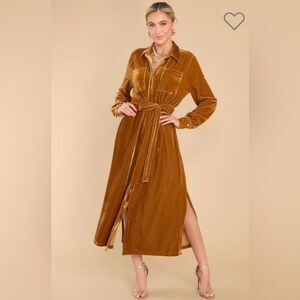 3/$30 Red Dress Boutique AURA Just Watch Velvet Honey Midi Duster Dress Gold M